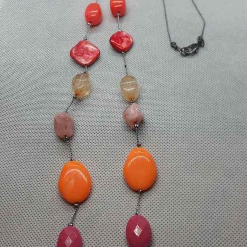 Orange And Pink Beads Necklace Silvertone chain Vintage jewelry